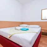 Jakov
