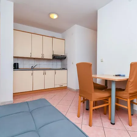 Jakov Apartament